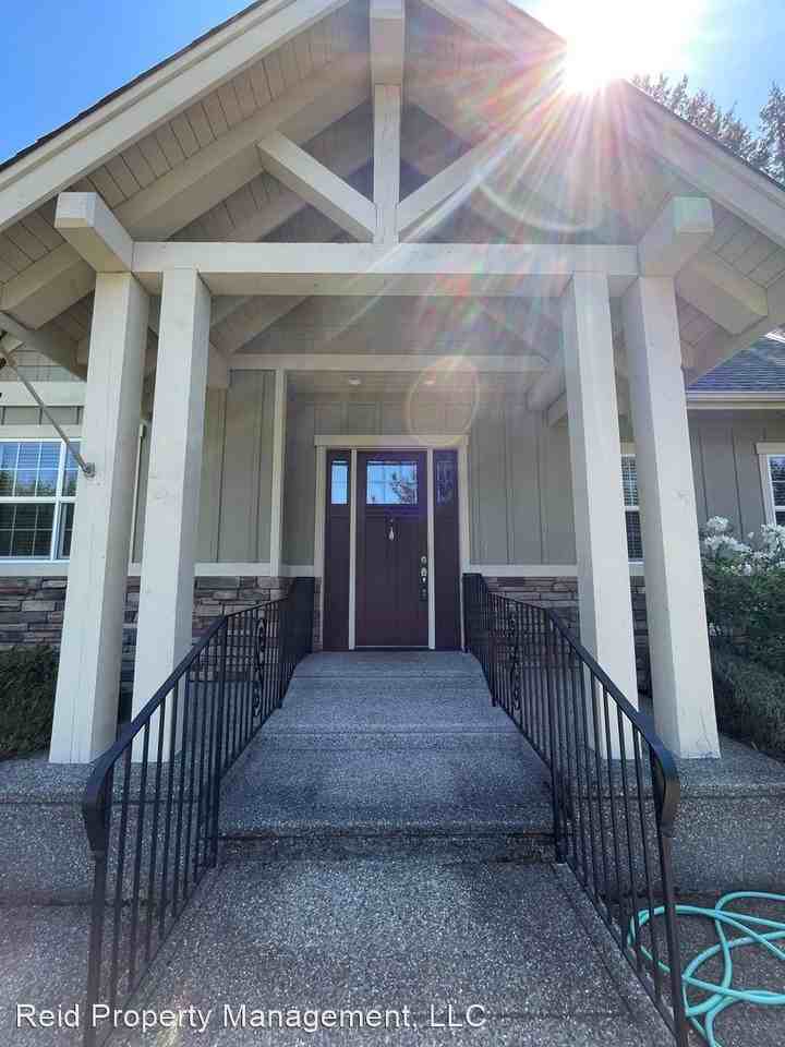 341 E Sterling Dr - Photo 2 of 29