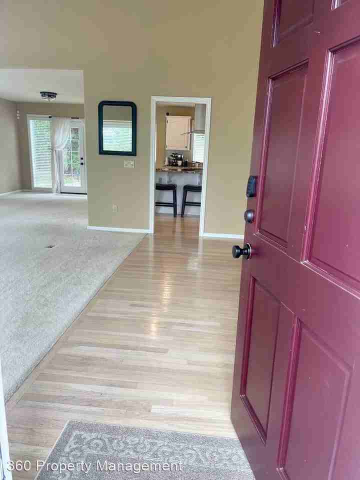 281 Port Townsend Bay Rd - Photo 2 of 21