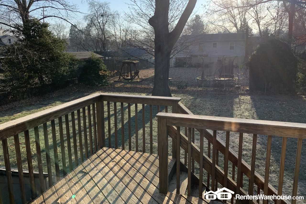 105 Forestdale Ave - Photo 2 of 8