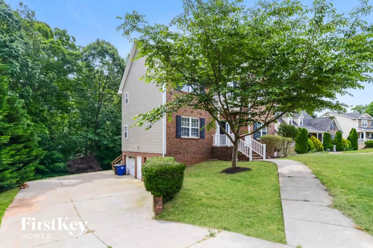 1118 Folkstone Ridge Ln - Photo 2 of 16