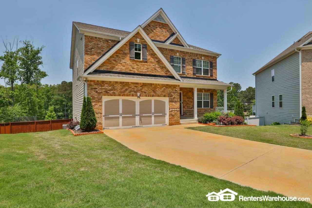 1755 Fox Hill Ln - Photo 2 of 34