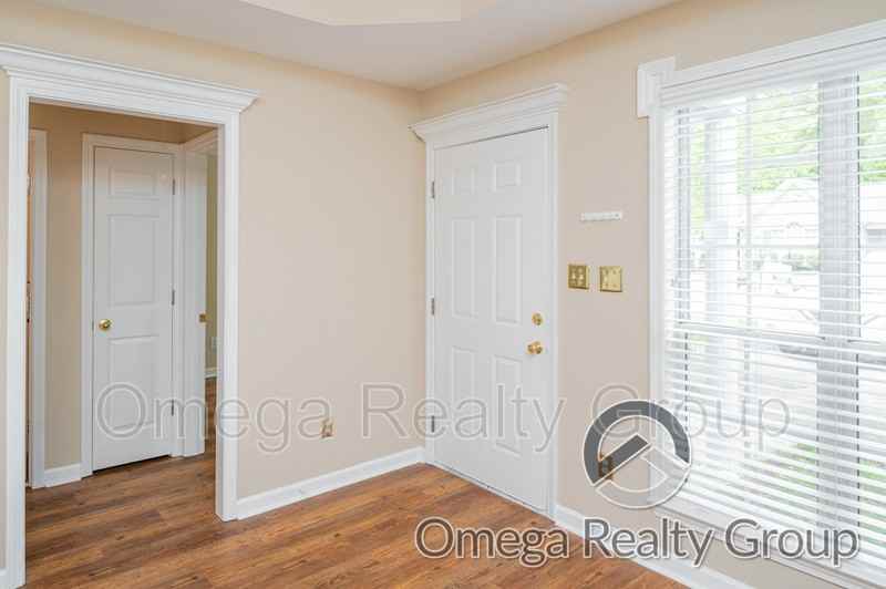 125 Hidden Creek Cir - Photo 5 of 45