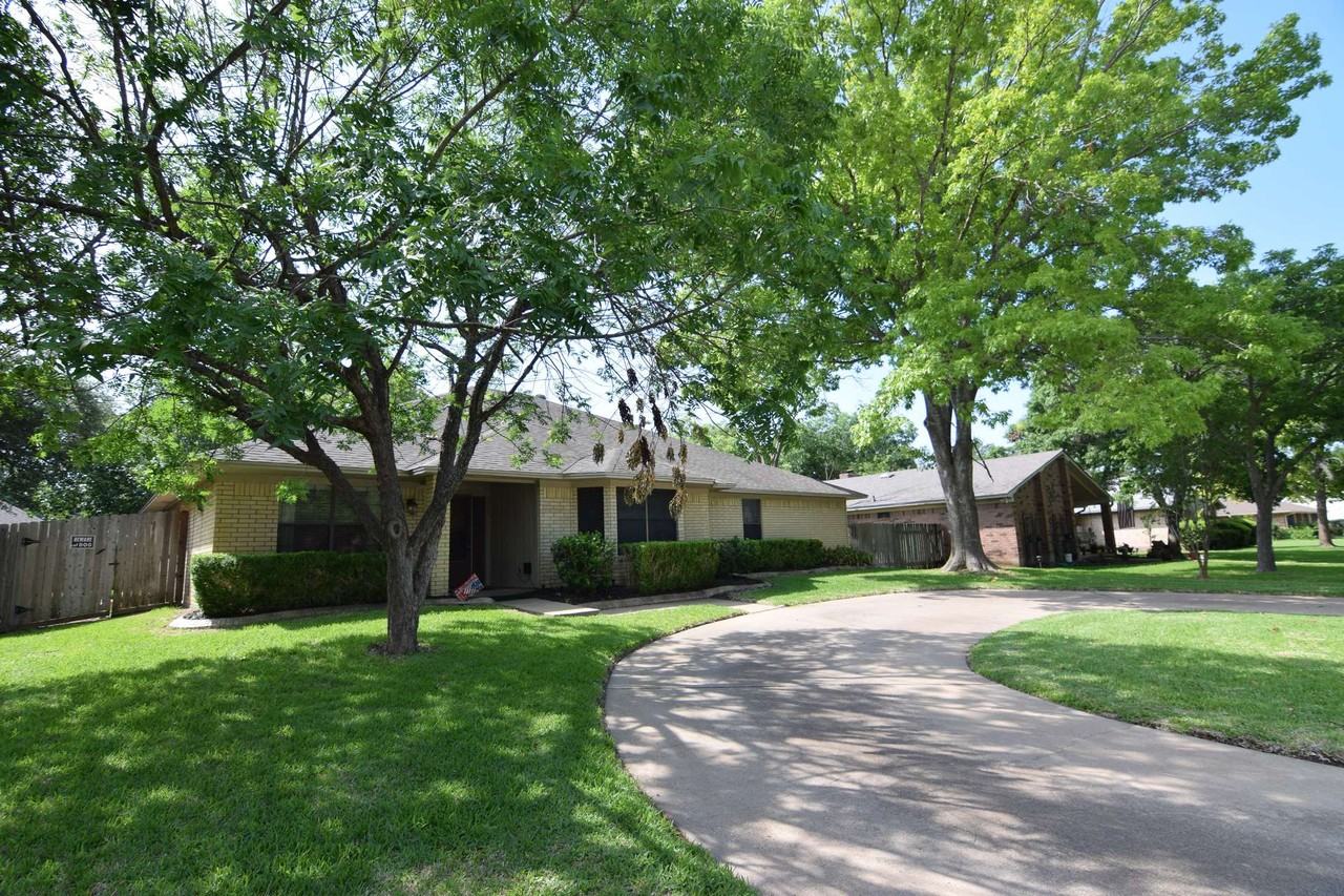 2433 Canyon Creek Dr - Photo 3 of 25