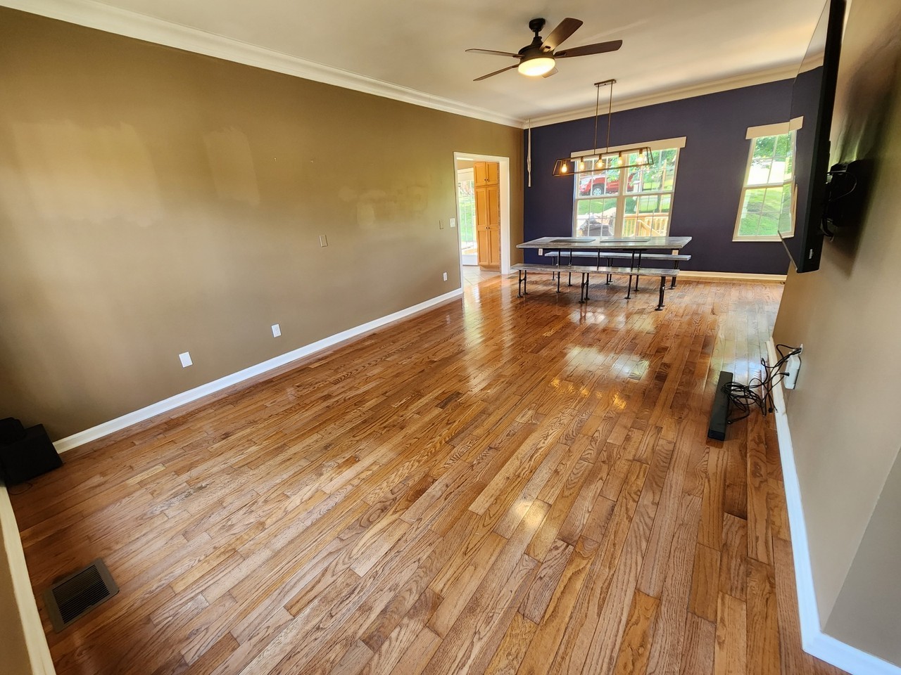 3004 Fernbrook Ln - Photo 2 of 27
