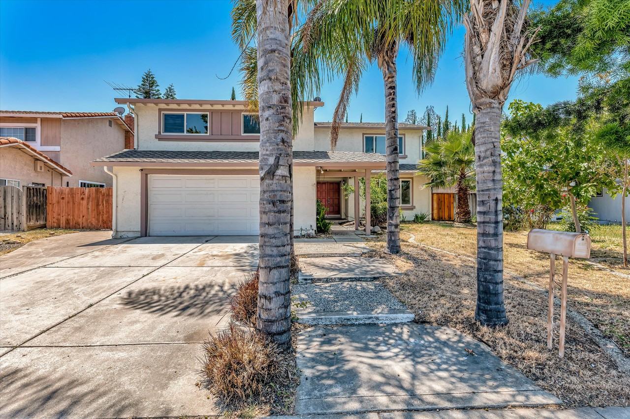 4445 Park Paxton Pl - Photo 3 of 50