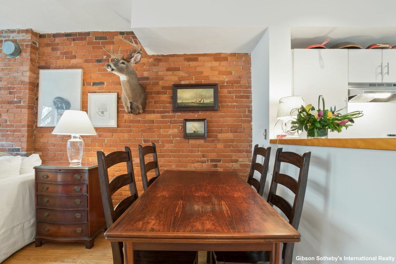26 Bigelow St #A - Photo 7 of 21