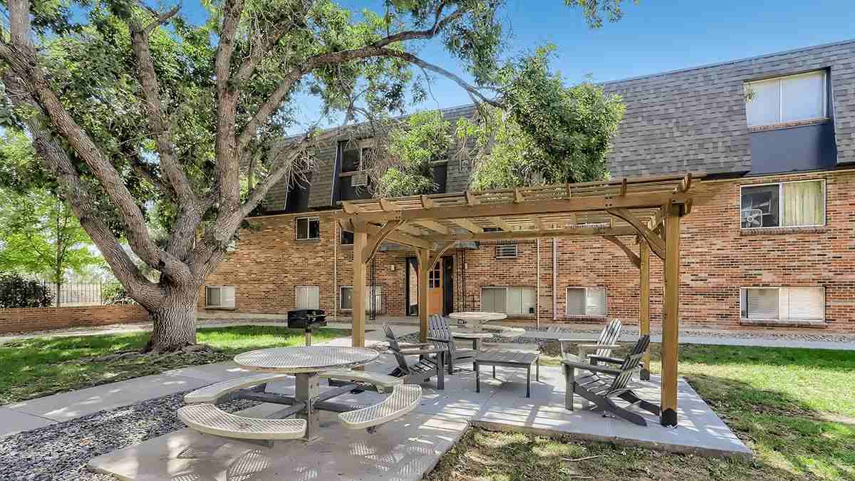 Willowbrook Crossing - Photo 2 of 31