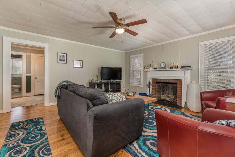 256 Monfredo St - Photo 2 of 14