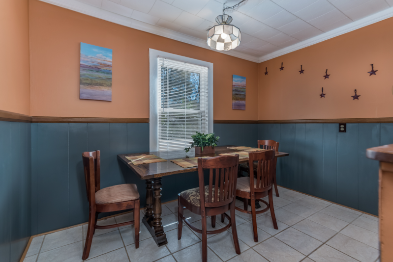 256 Monfredo St - Photo 3 of 14