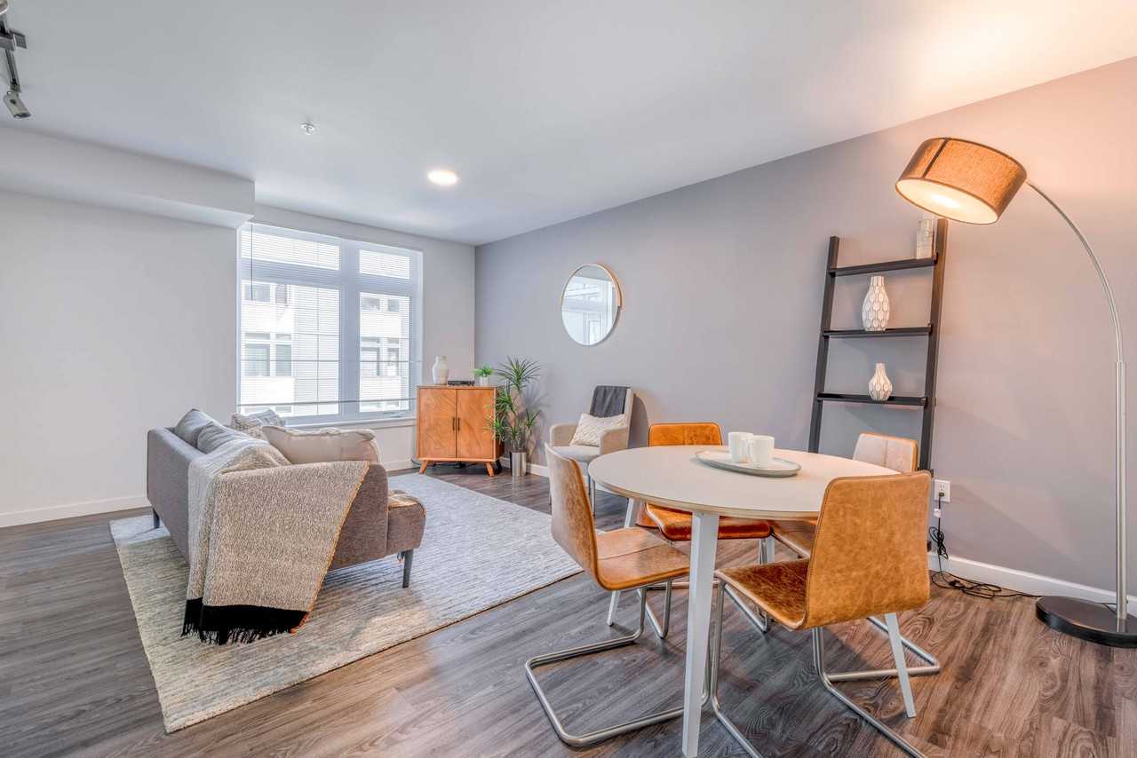 Circa Green Lake Apartments - Photo 2 of 18