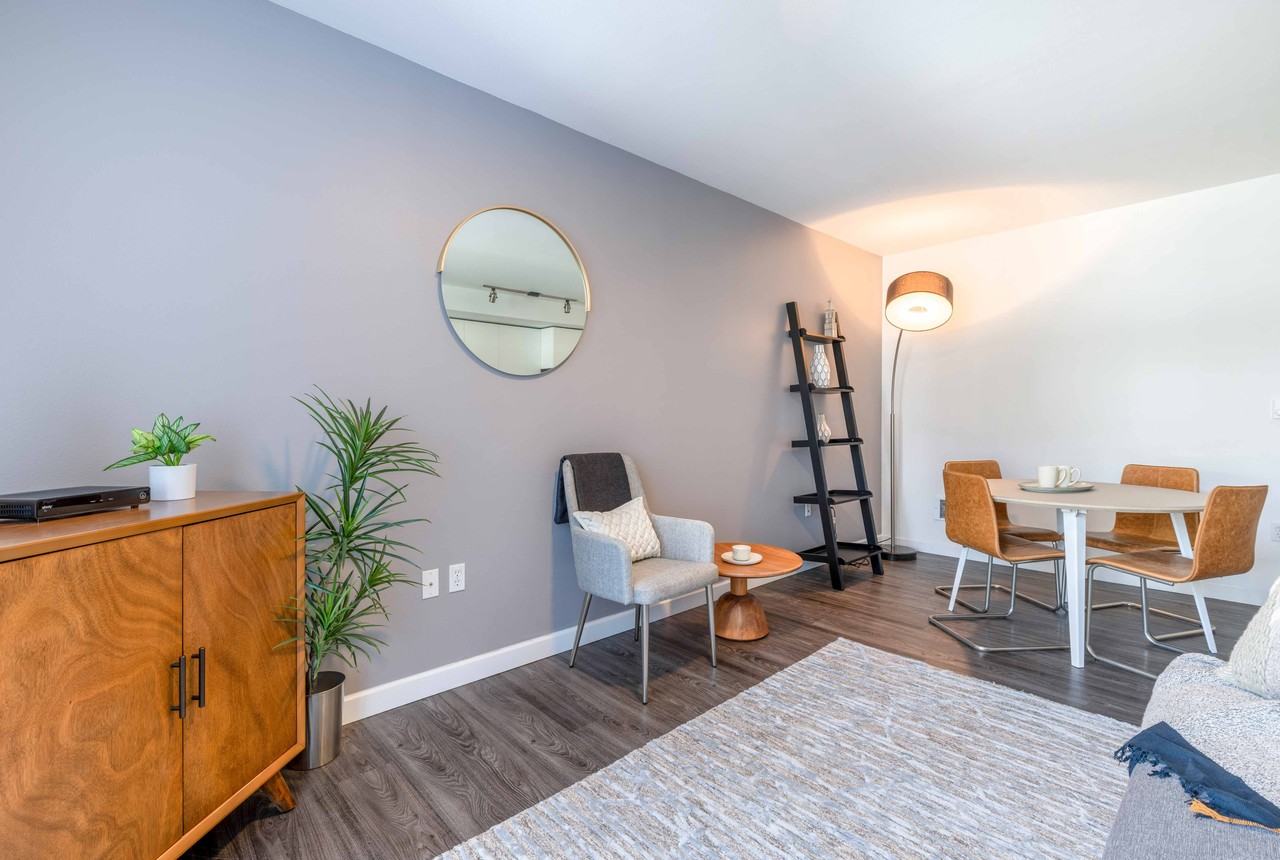 Circa Green Lake Apartments - Photo 4 of 18