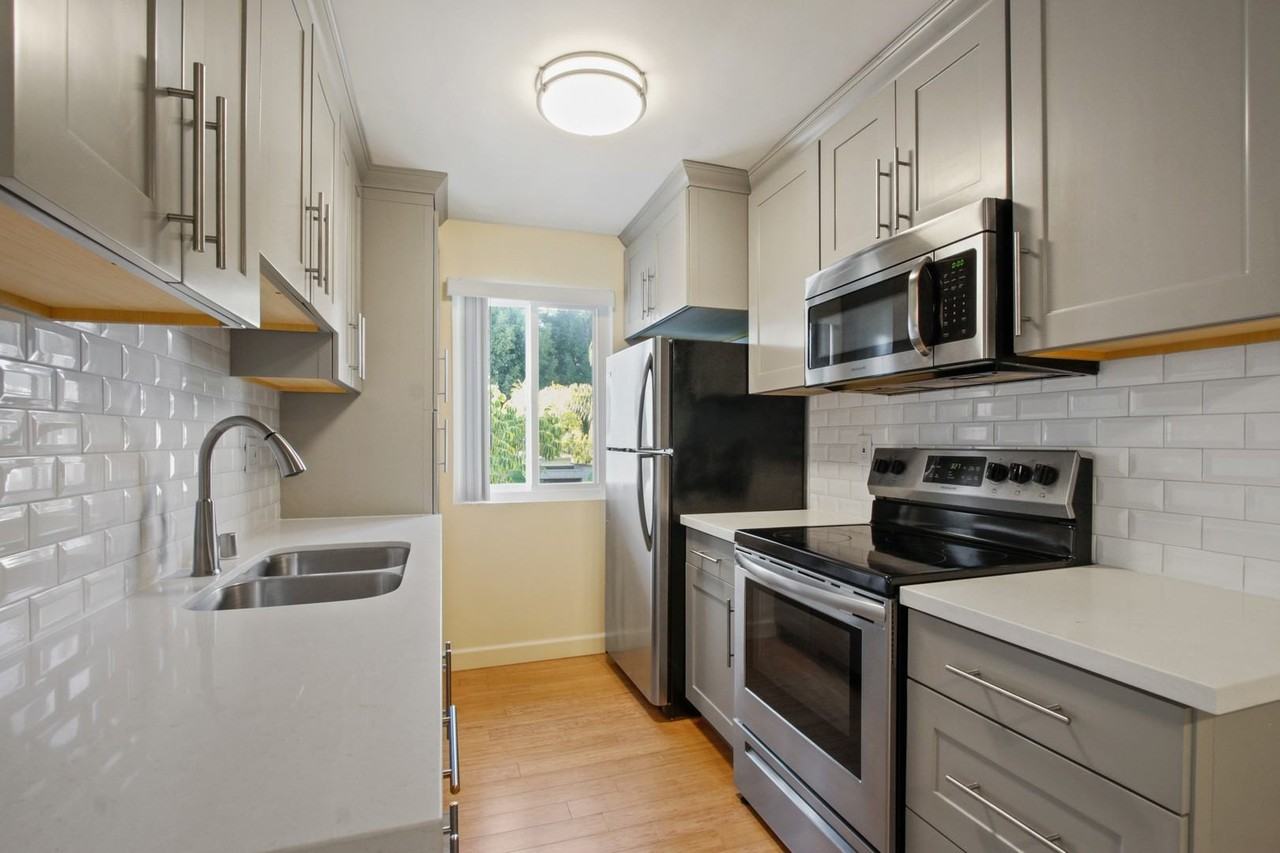 9520 Lucerne Ave - Photo 4 of 23