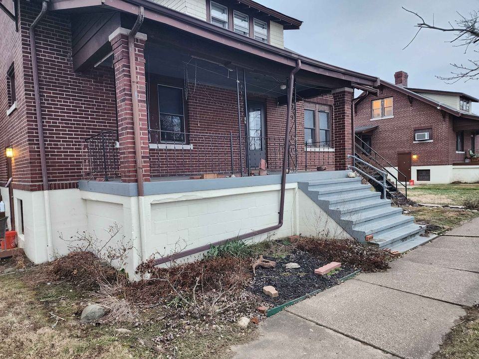 6275 Riverside DriveUnit 2 #6275-2 - Photo 2 of 11