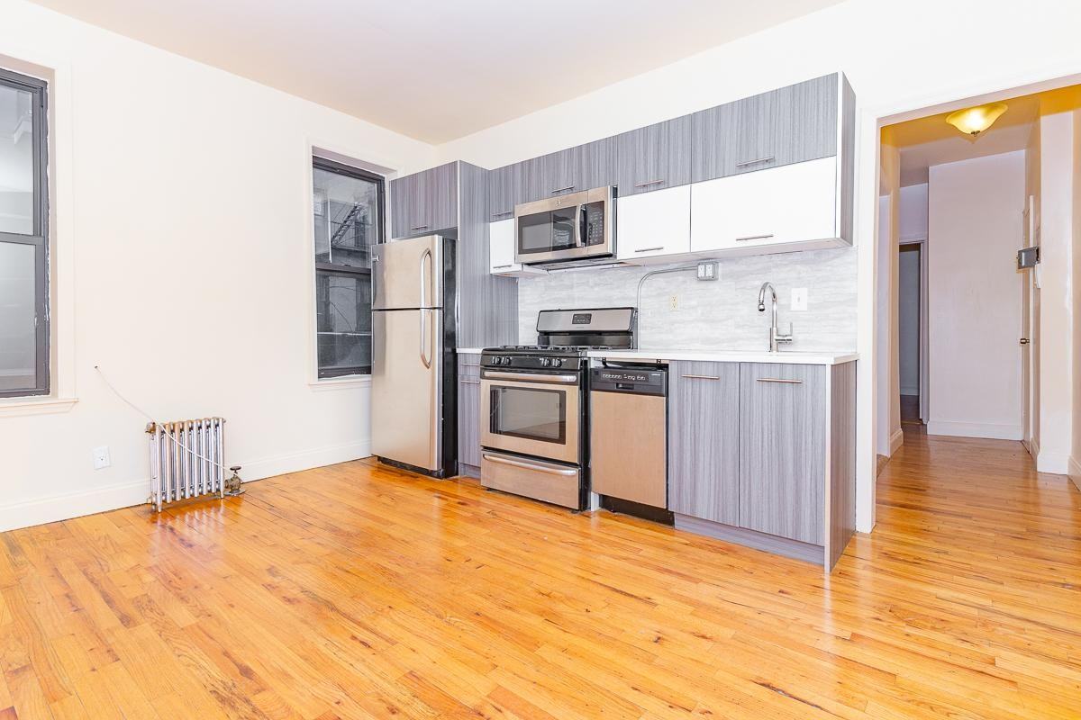 831 Madison St #8d - Photo 3 of 9