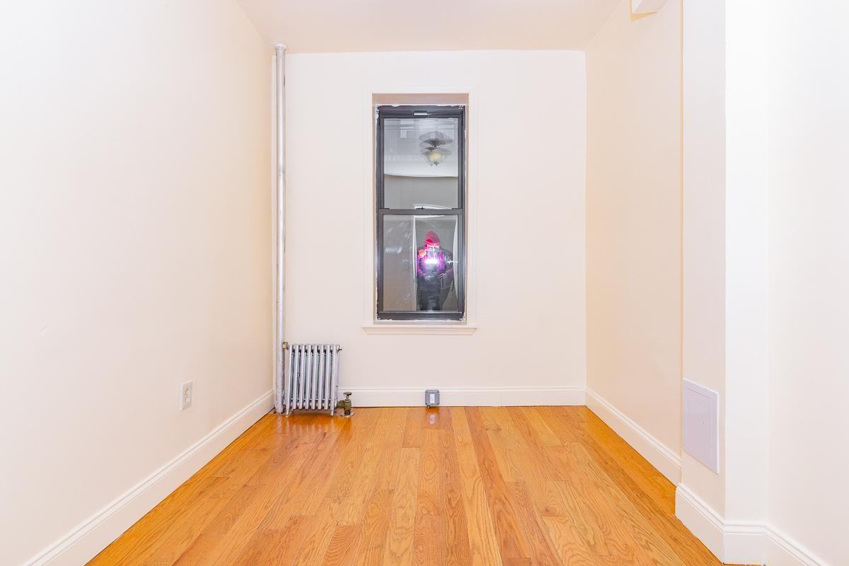 831 Madison St #8d - Photo 5 of 9