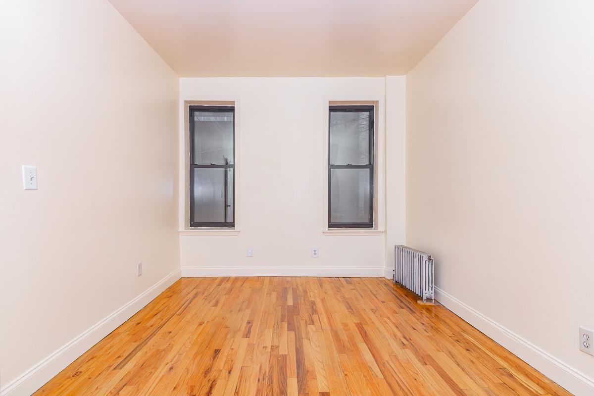 831 Madison St #8d - Photo 7 of 9