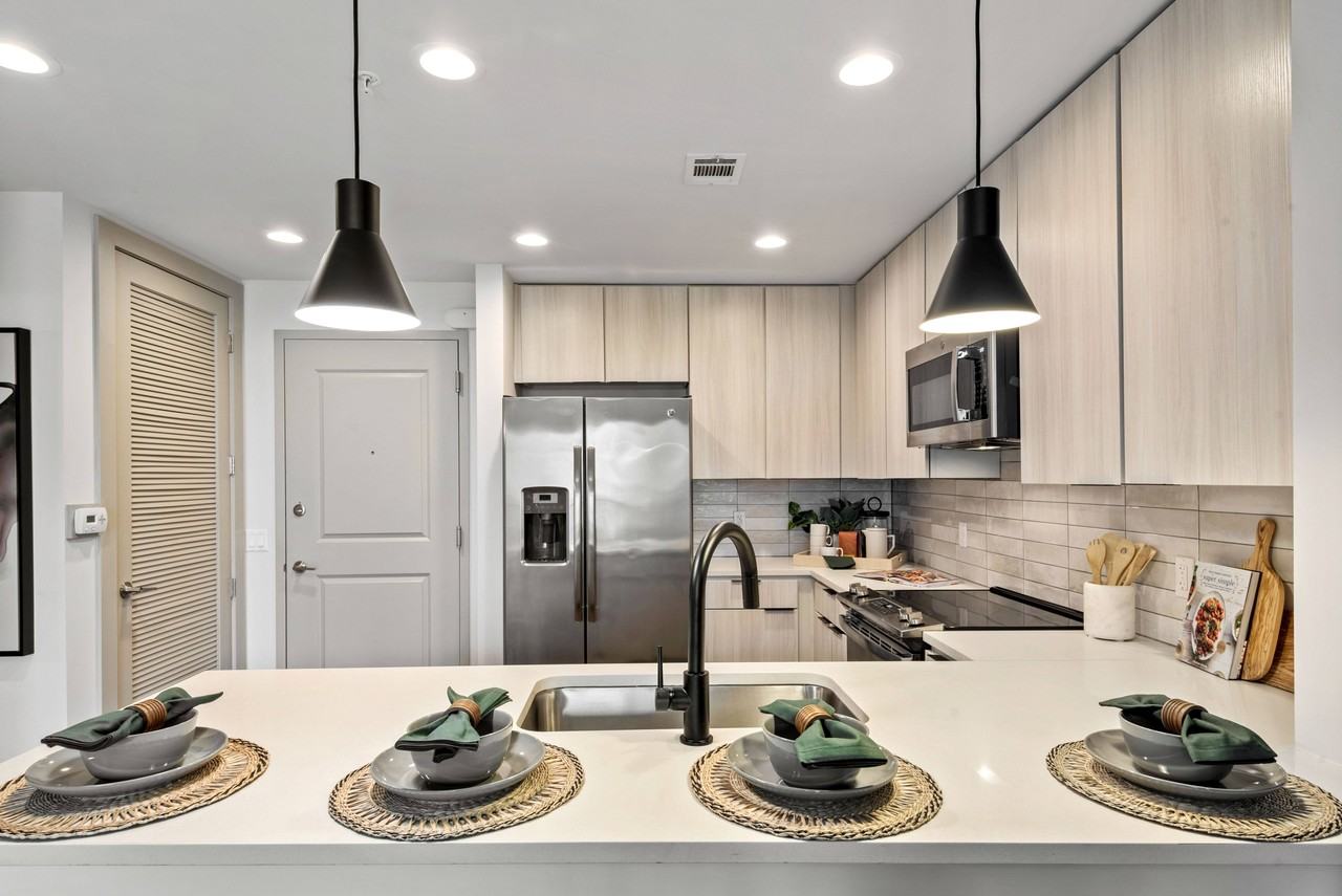 Bell Uptown Charlotte - Photo 3 of 34