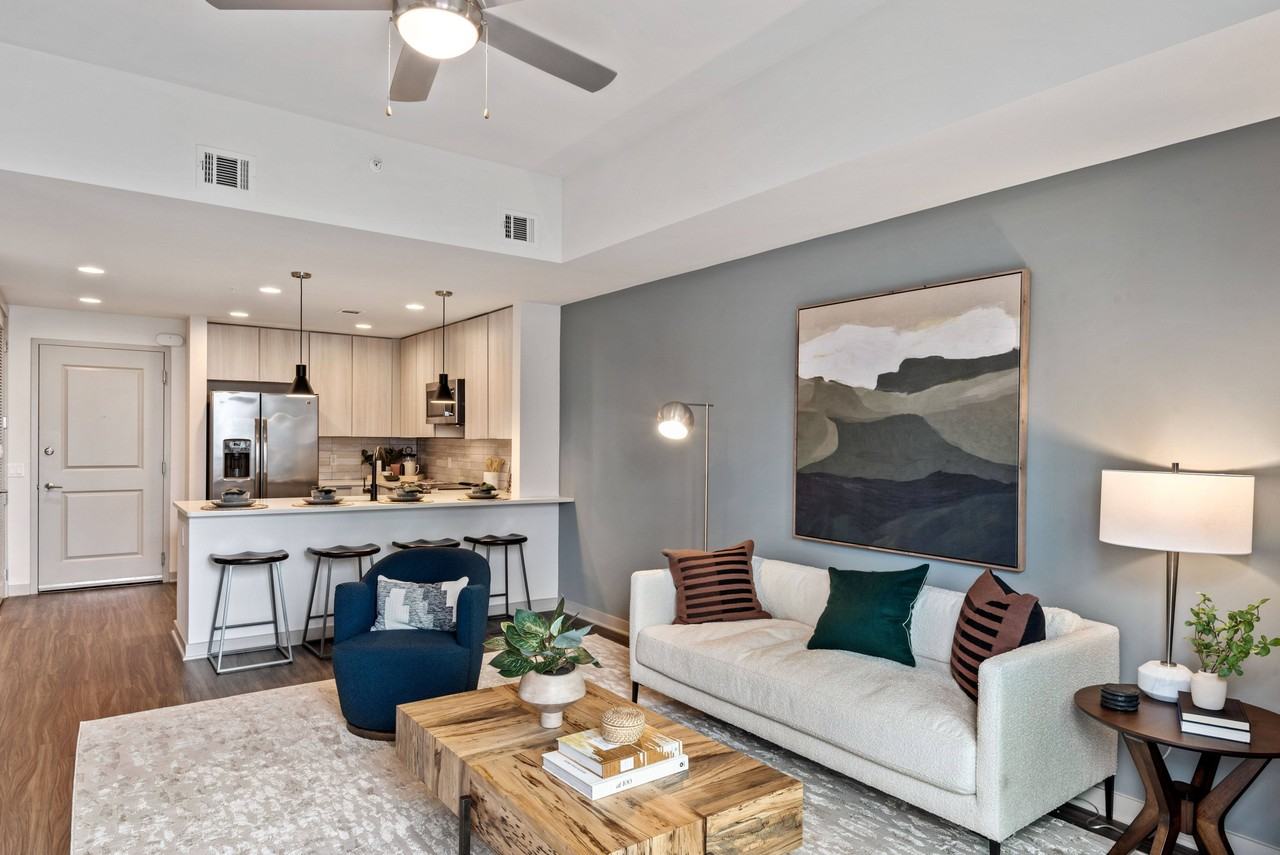 Bell Uptown Charlotte - Photo 4 of 34