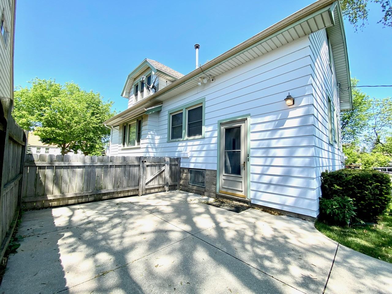 3914 South 1st Street - Photo 3 of 25