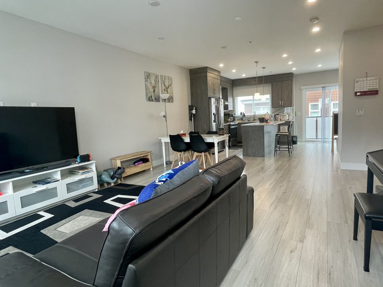 20155 84 Avenue - Photo 6 of 17