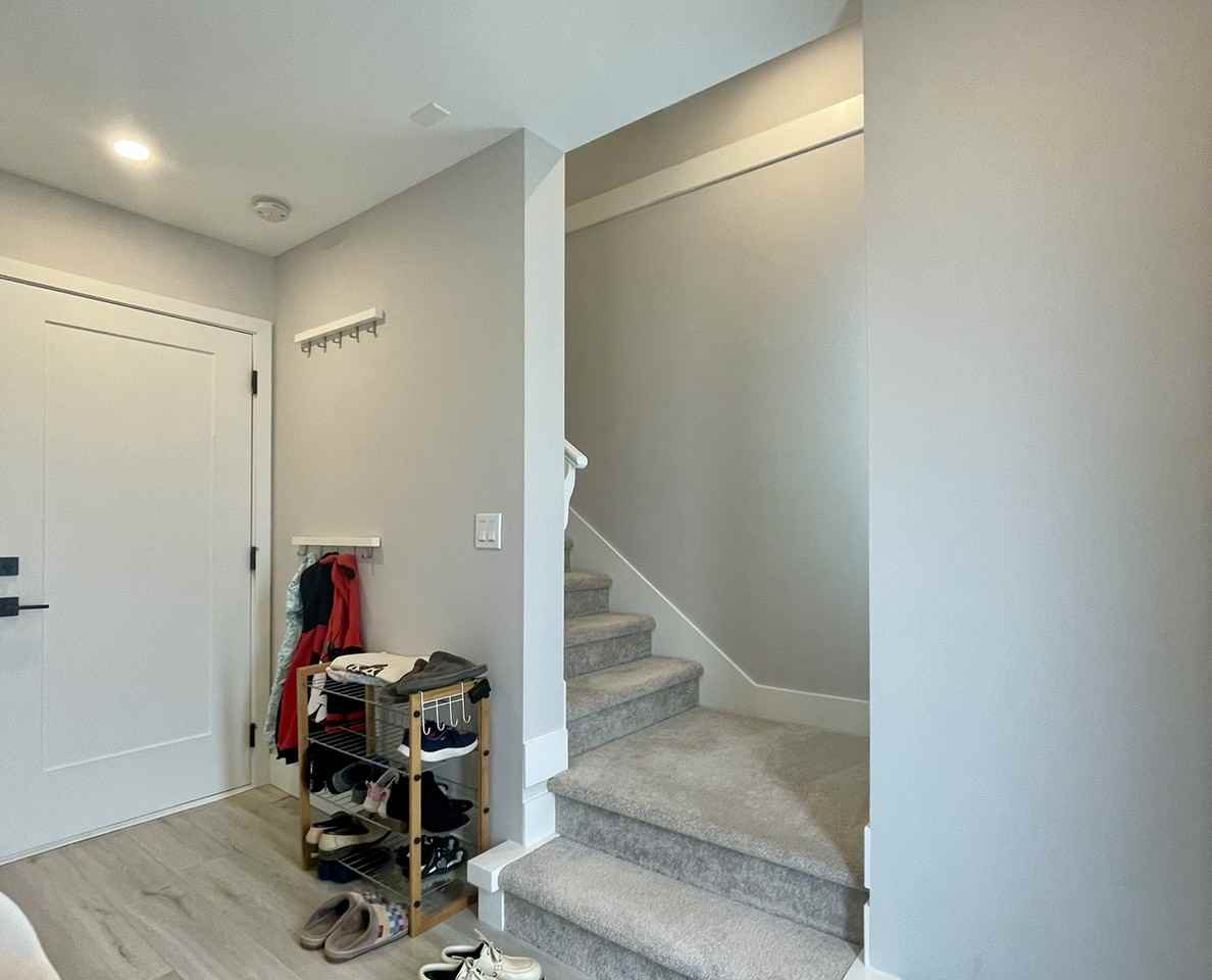 20155 84 Avenue - Photo 5 of 17