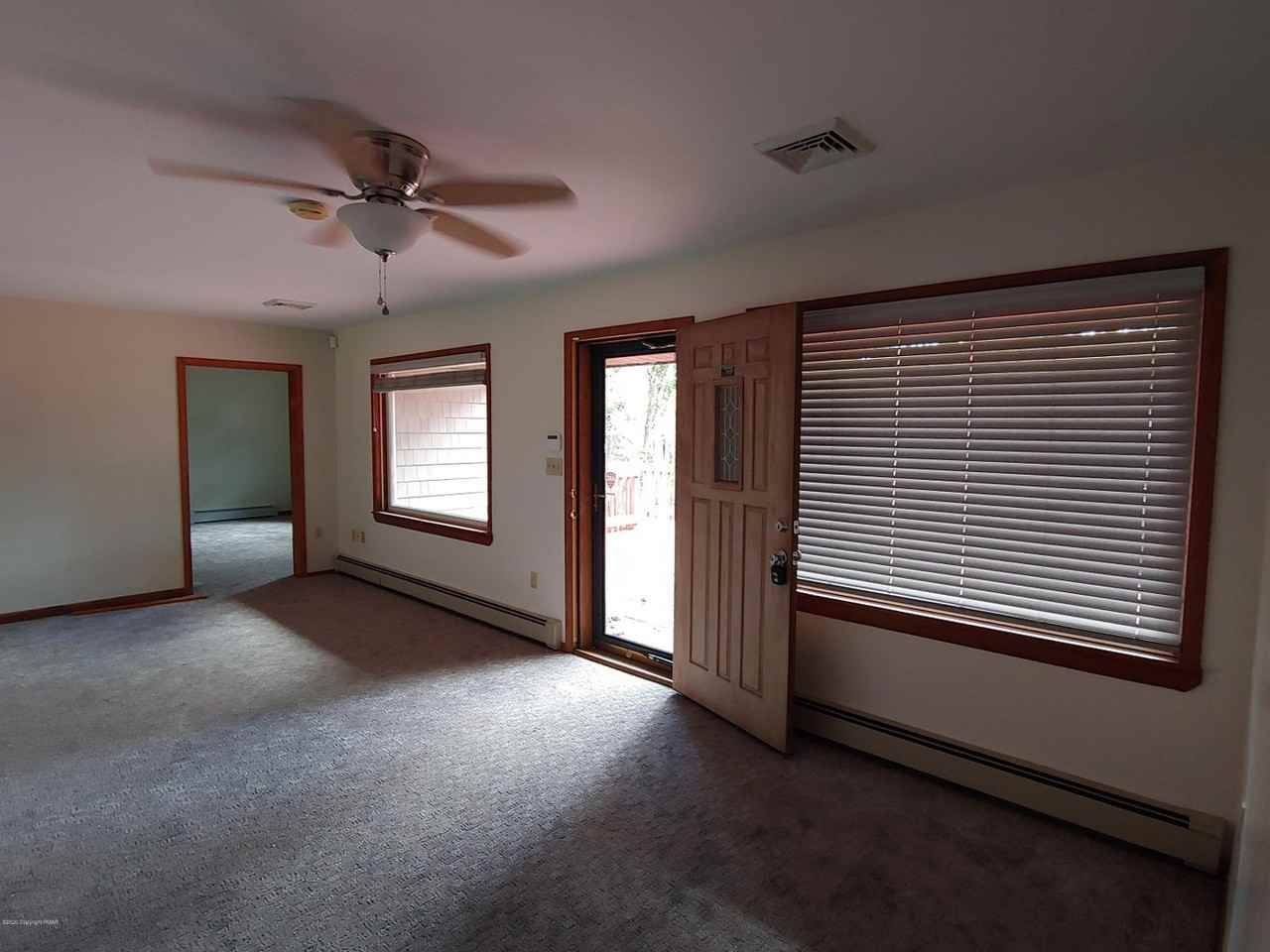 286 Wilke Rd - Photo 3 of 7