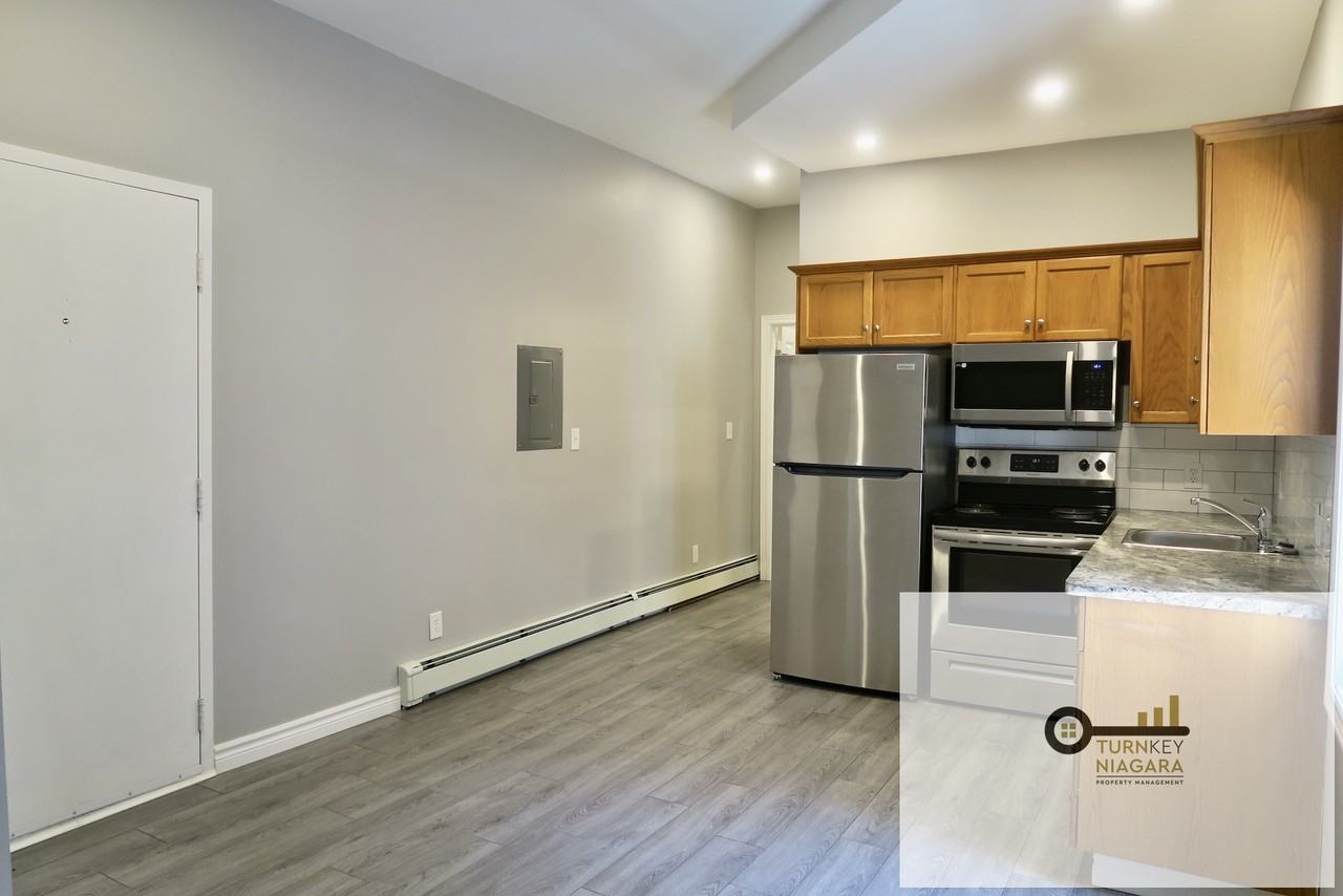 181 James Street #4 - Photo 5 of 9