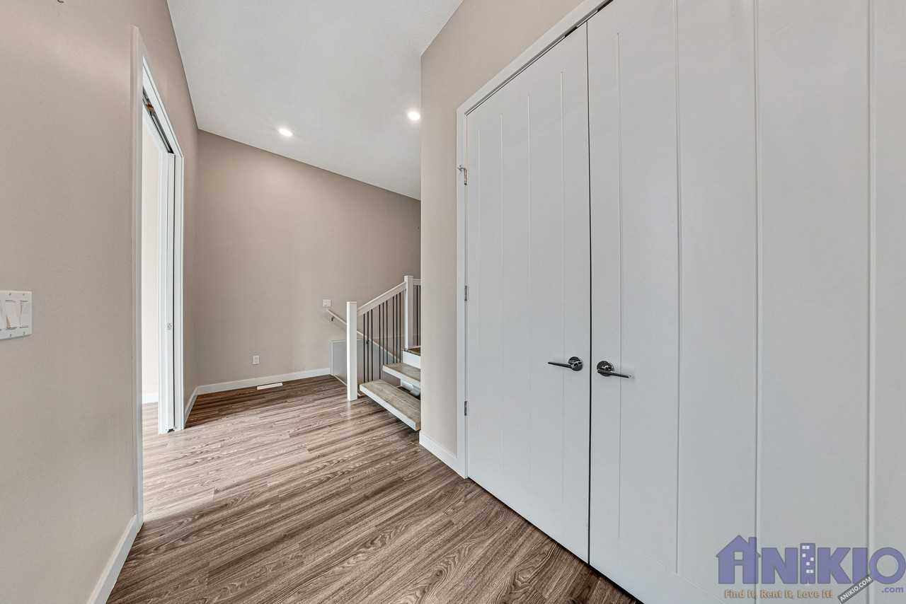 3 Bedroom + Bonus Room House in Evergreen Apartments 914 Kloppenburg Cres, Saskatoon, SK S7W