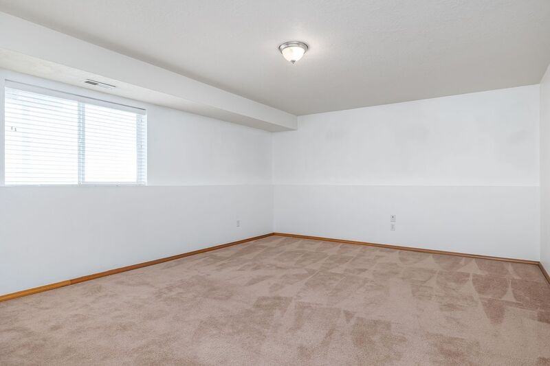 7920 Chehalis Dr - Photo 7 of 11