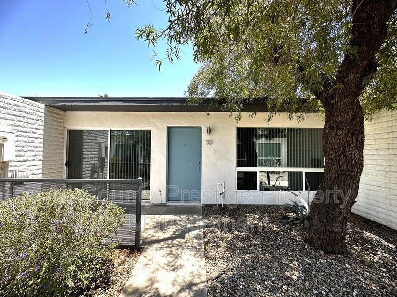 1420 E Bethany Home Rd #10