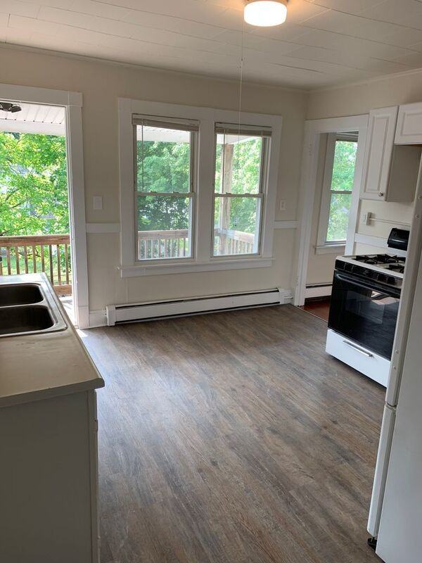 70 Maple St #3LR - Photo 2 of 8