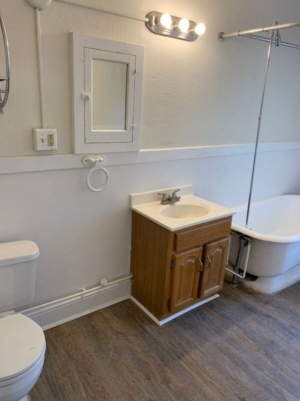 70 Maple St #3LR - Photo 7 of 8