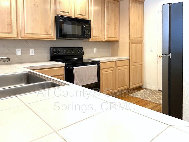 4305 Prestige Pt - Photo 6 of 38