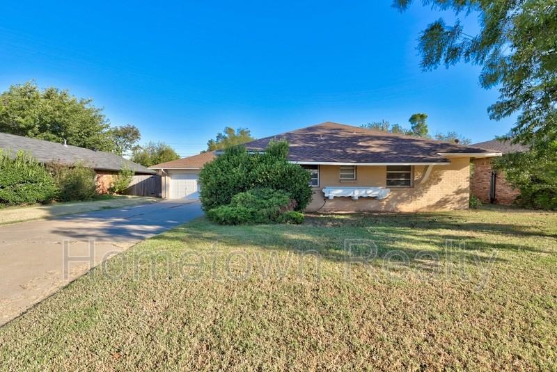 3105 W Britton Rd - Photo 2 of 38