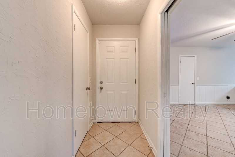 3105 W Britton Rd - Photo 4 of 38