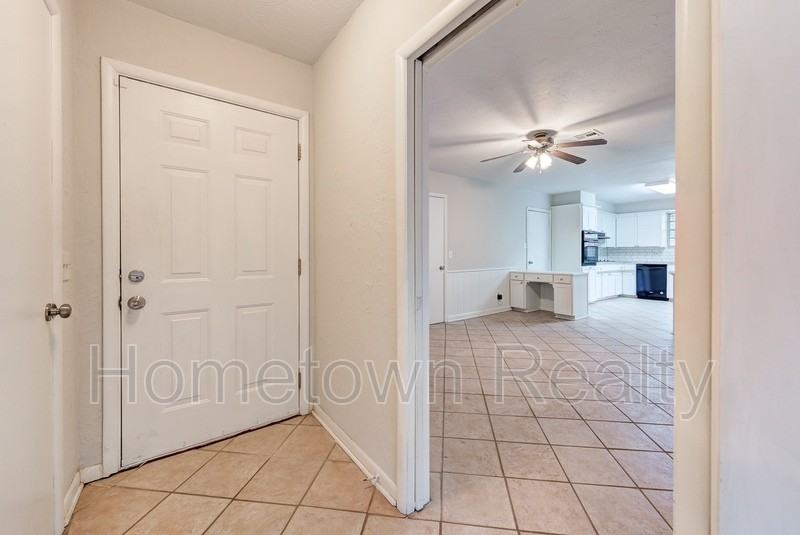 3105 W Britton Rd - Photo 5 of 38