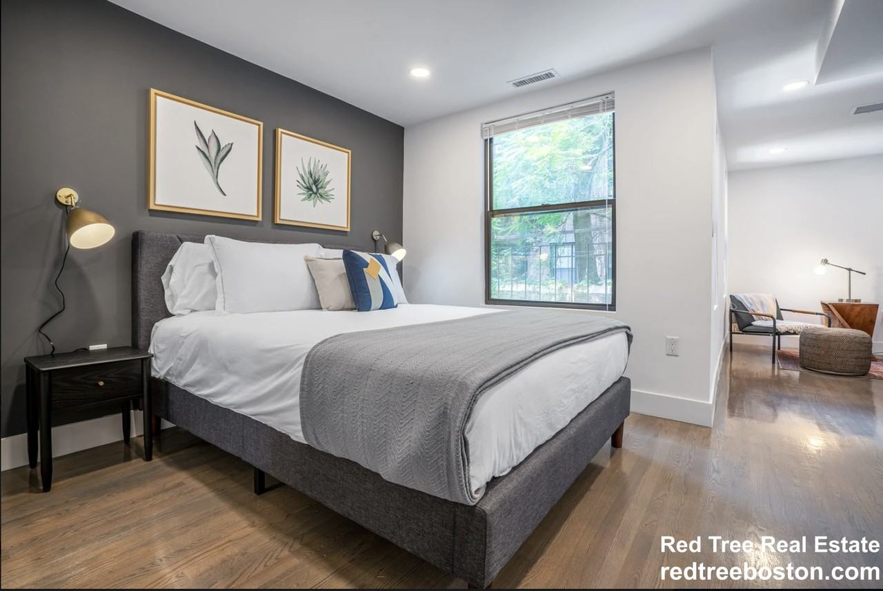 59 Joy St #2 - Photo 4 of 11