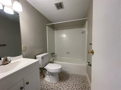 96 Circle Drive - Photo 2 of 6