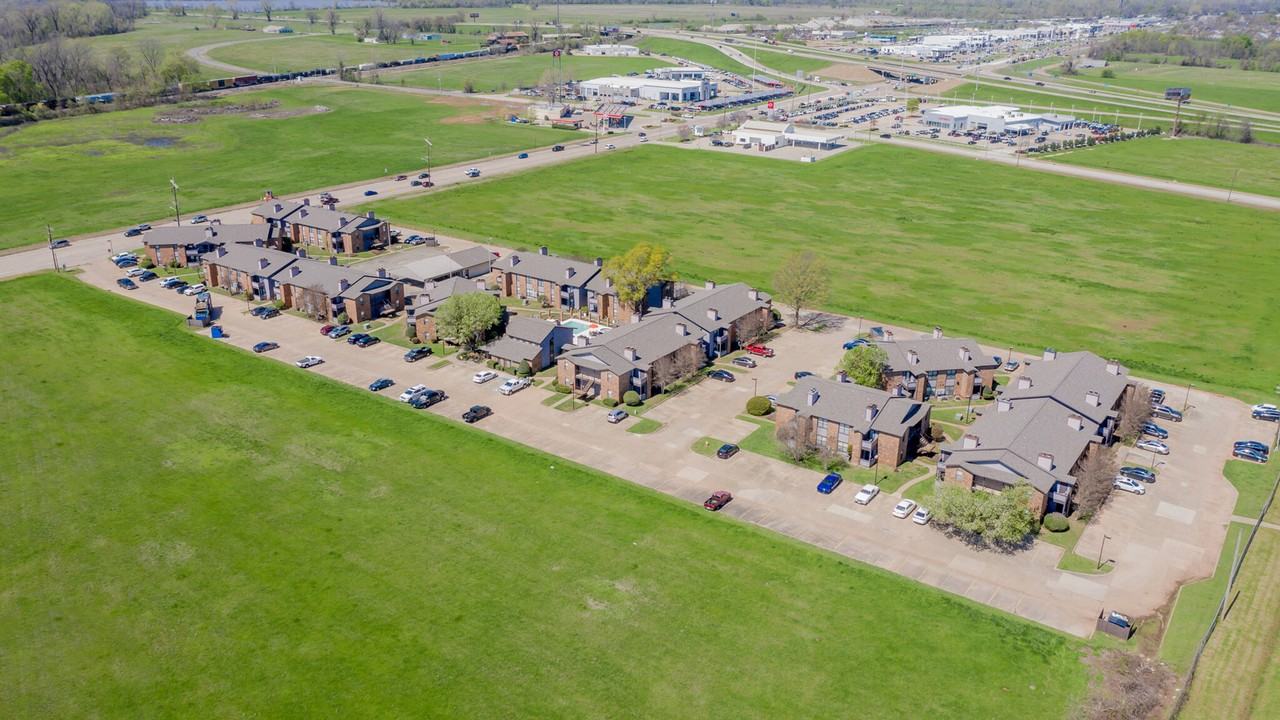 North Pointe Apartments - Photo 4 of 27