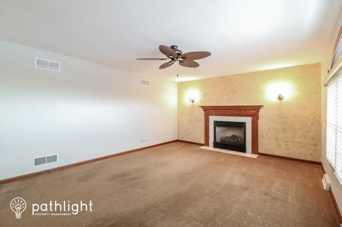 2585 Cherry Ct - Photo 3 of 16