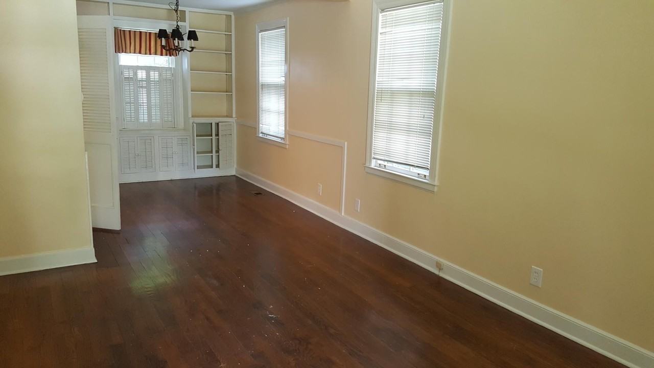 145 S Greer St #NA - Photo 2 of 11