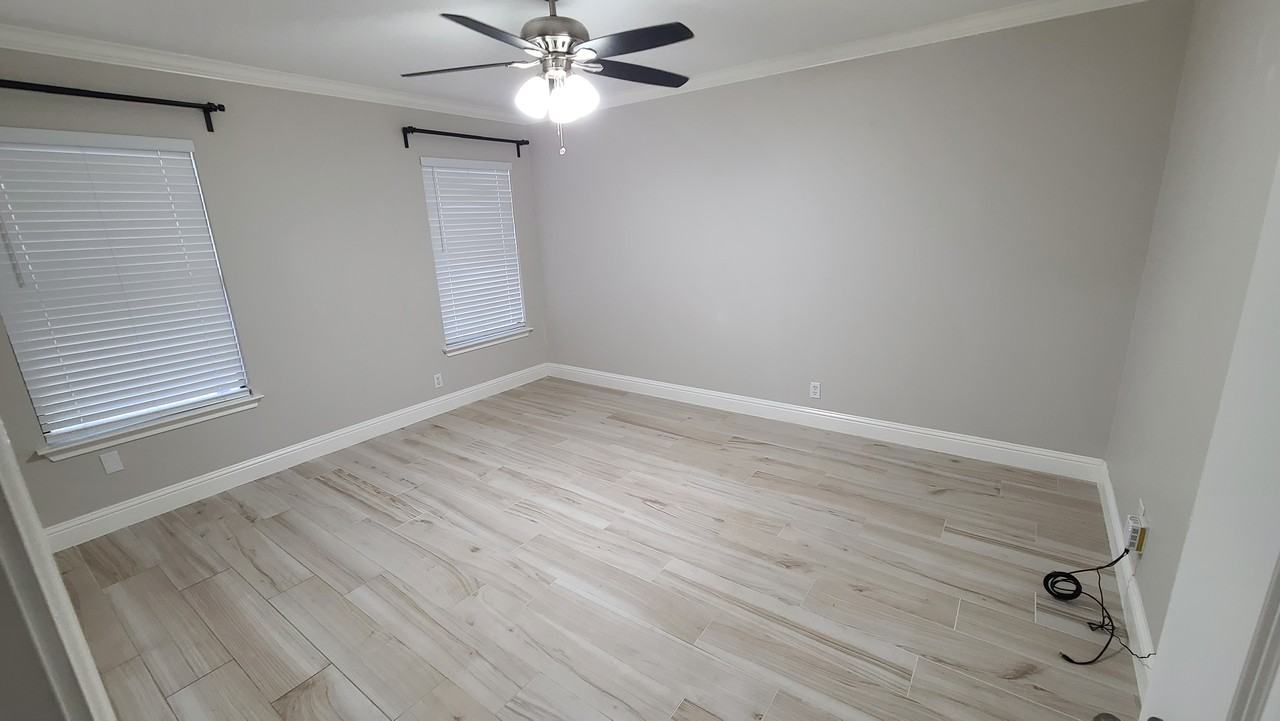 2926 Donnell Dr #NA - Photo 3 of 25