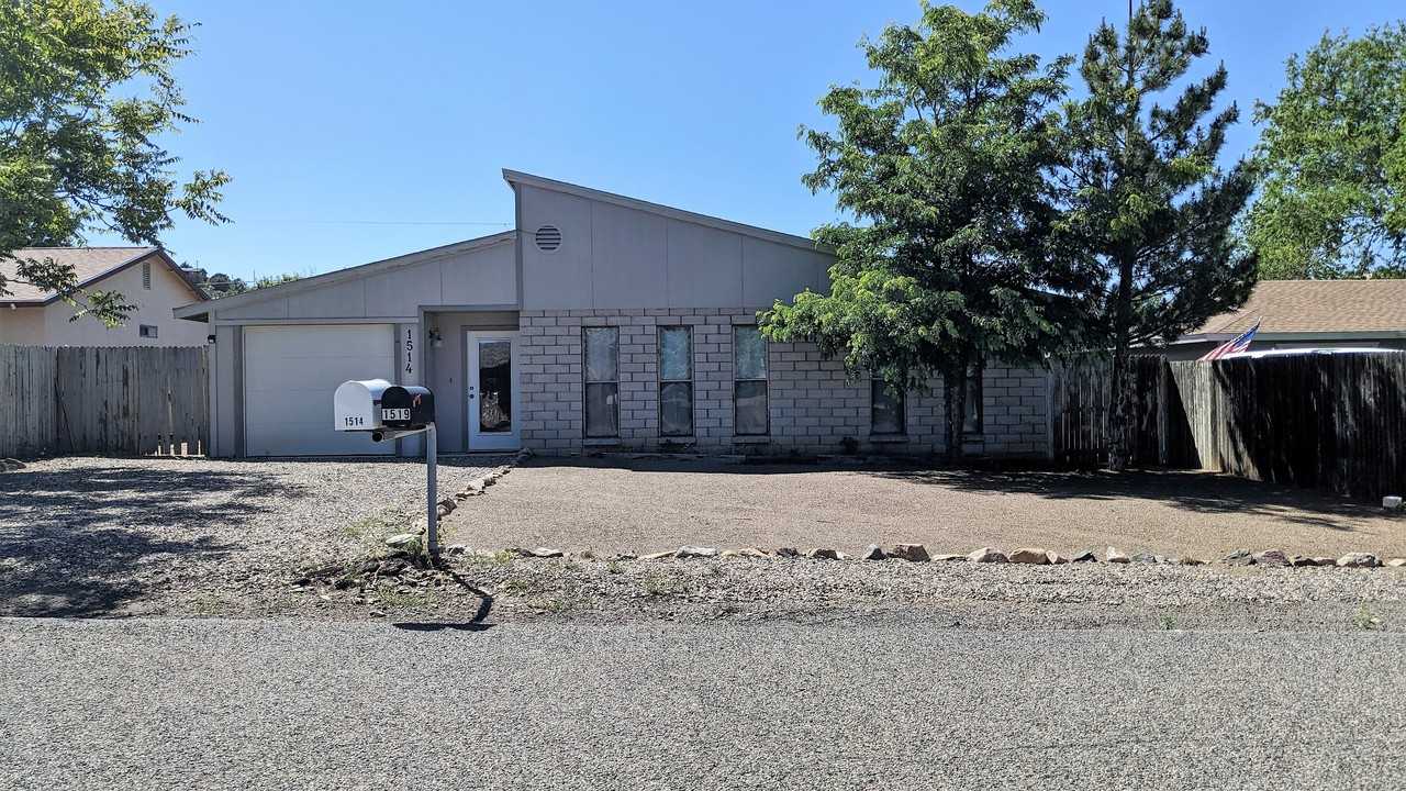 1514 N Elaine Way #NA - Photo 2 of 20