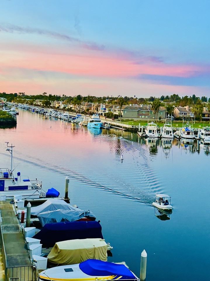 5338 Marina Pacifica Dr N - Photo 2 of 24