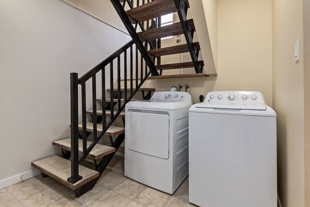 Thompson Court - Photo 3 of 25