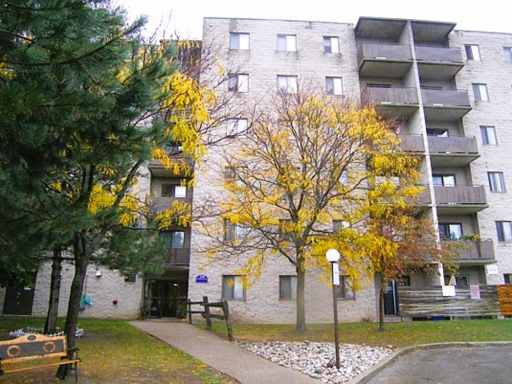 550 Westmount Road West Apartments 550 Westmount Rd W, Kitchener, ON