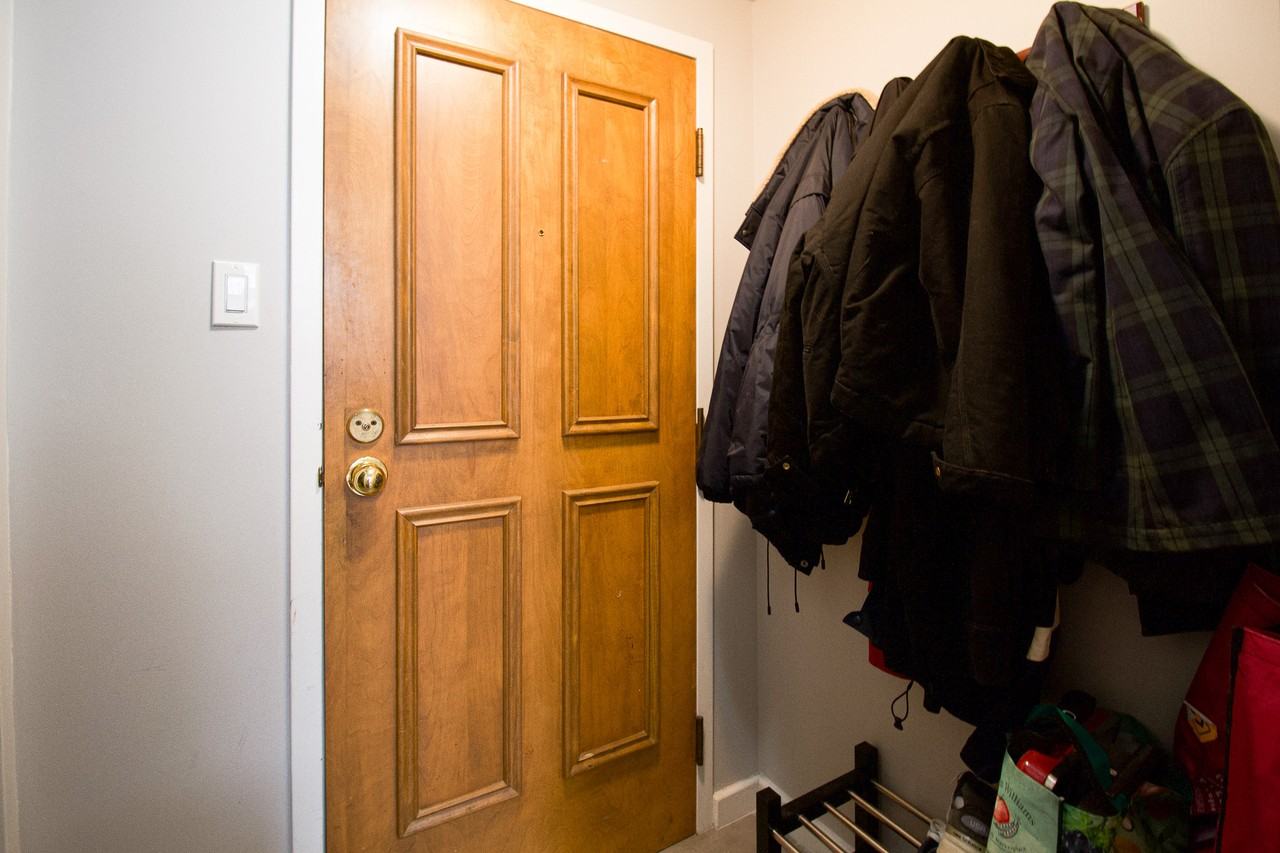 529 Sussex Drive - Photo 2 of 16