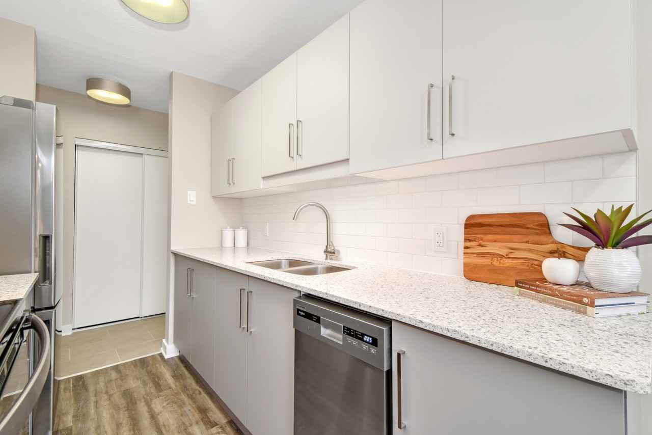 The Mica Apartments 35 Woodridge Cres, Ottawa, ON K2B 7T5 Zumper