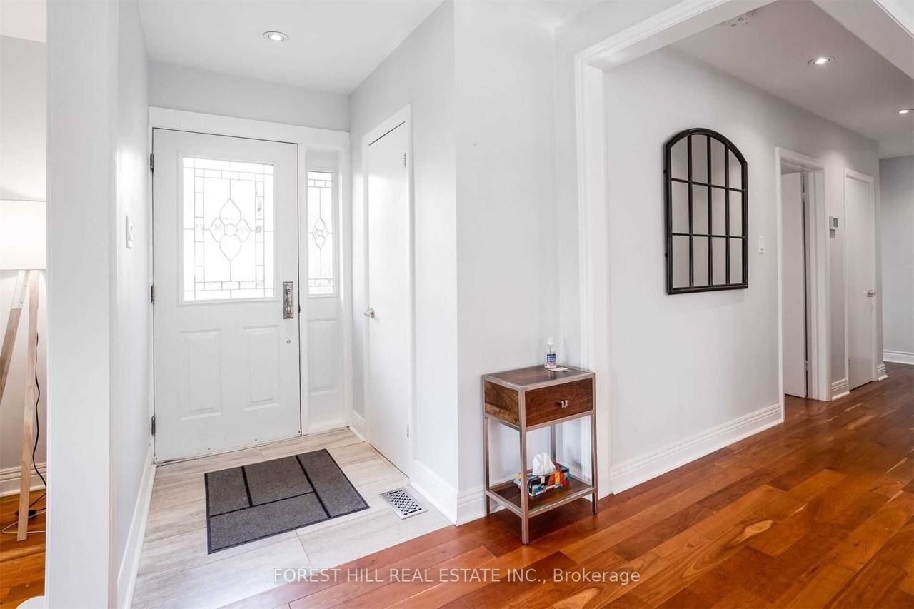 7 Dunrobin Drive - Photo 2 of 40