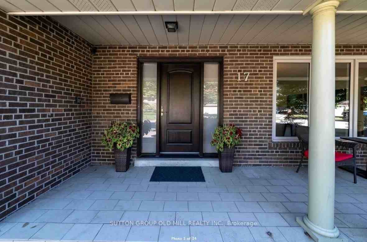 17 Strath Humber Court - Photo 2 of 12